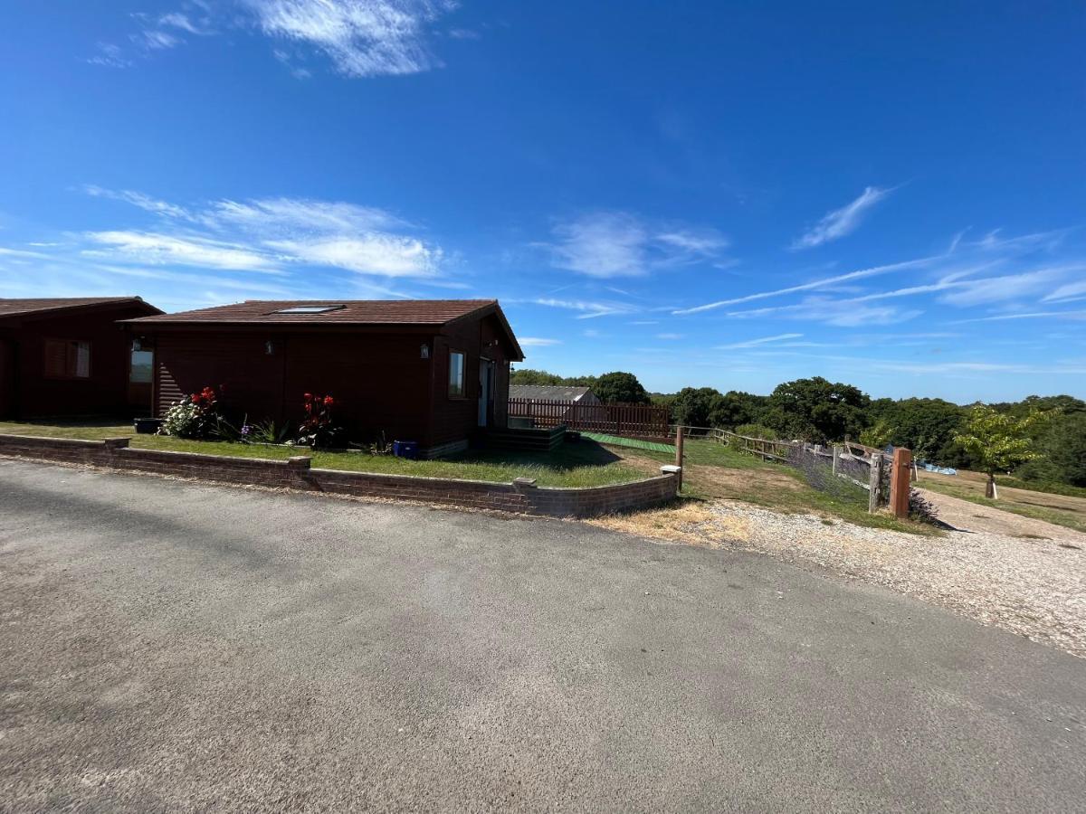 Oak Valley Lodges & Camping Pett Εξωτερικό φωτογραφία